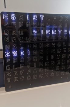 RHOTEC Wordclock 400x400