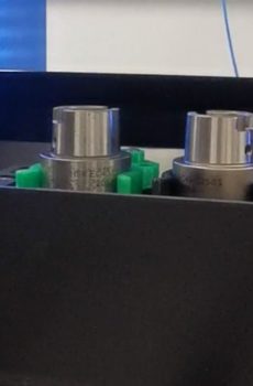 Werkzeugwechsel auf der Hybrid-900